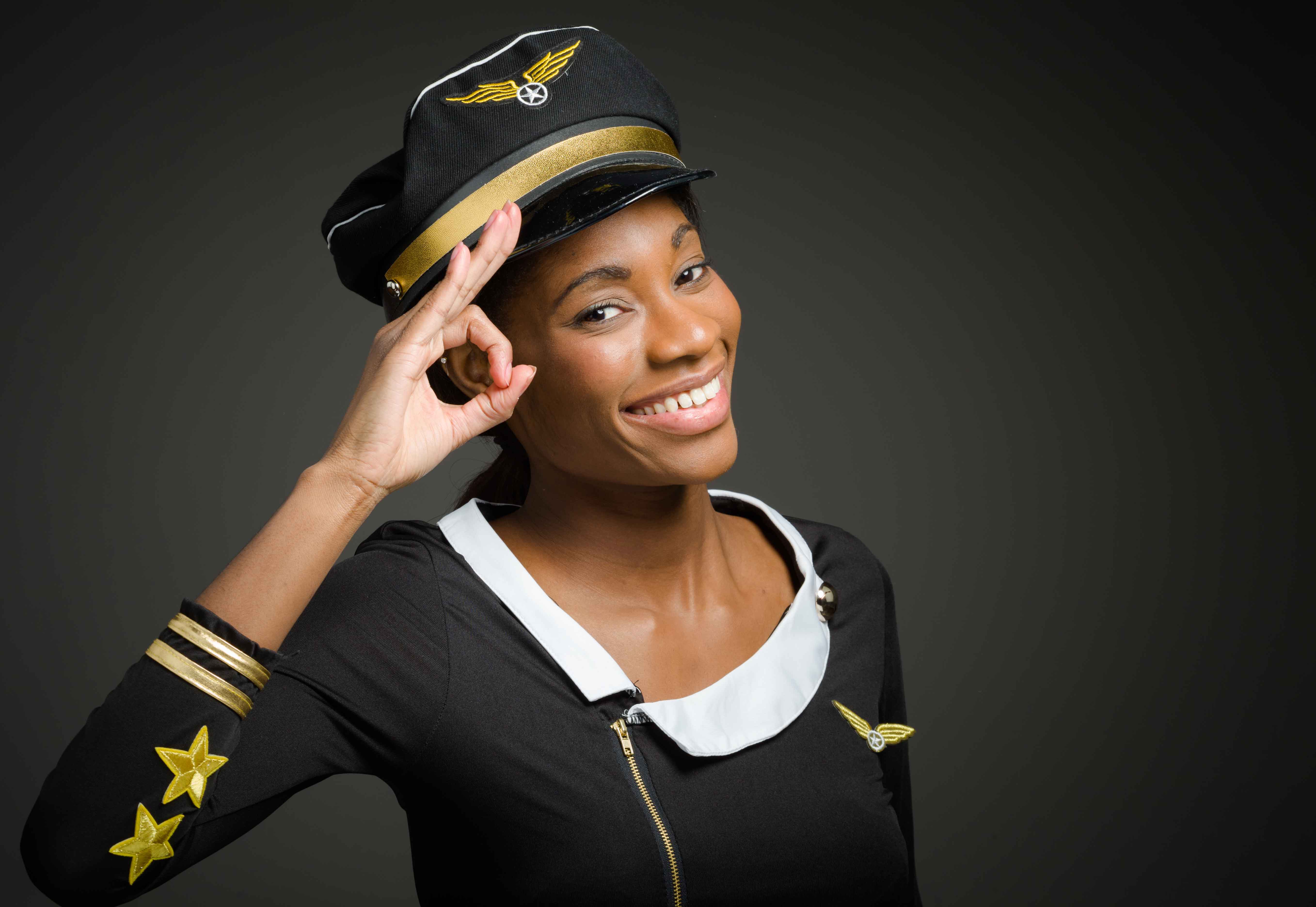 7 In-Flight Beauty Tips Straight From a Pro Crew Member